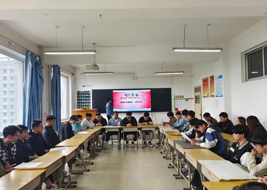 说明: E1C6CA7A62B72298653A8C658B707C11